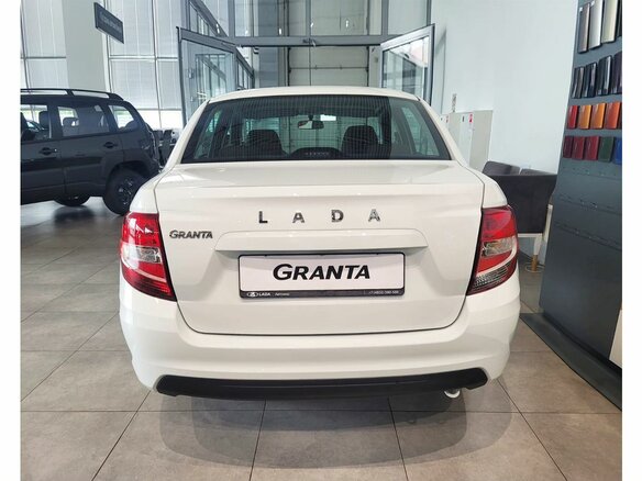 2026 Lada (ВАЗ) Granta I Рестайлинг, белый - вид 2