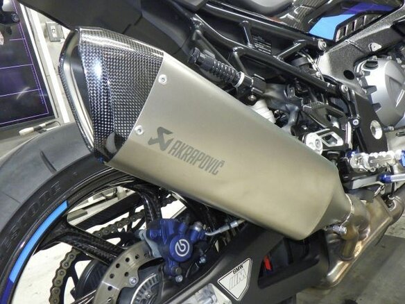 2023 BMW M 1000 R, чёрный, 1700000 рублей - вид 13