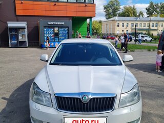 2013 Skoda Octavia II (A5) Рестайлинг, белый, 670000 рублей, вид 2
