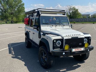 2008 Land Rover Defender 110 I Рестайлинг, белый, 2600000 рублей, вид 2