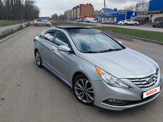 2013 Hyundai Sonata VI (YF), серый, 1400000 рублей, вид 1