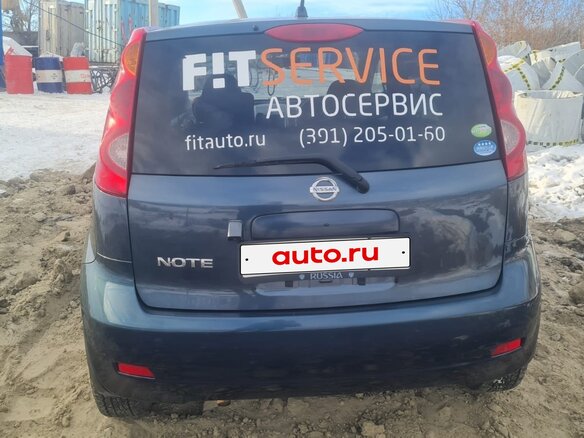 2011 Nissan Note I Рестайлинг, серый, 800000 рублей - вид 1
