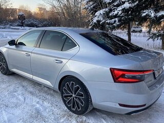 2019 Skoda Superb III Рестайлинг, серый, 3500000 рублей, вид 2