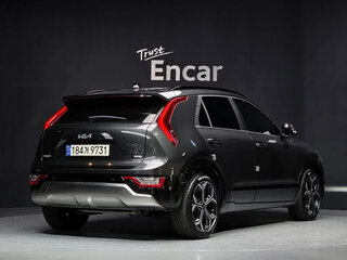2022 Kia Niro II, серый, 1680000 рублей, вид 2