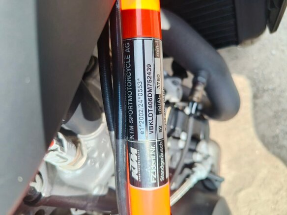 2013 KTM 690 Duke, белый, 475000 рублей - вид 16