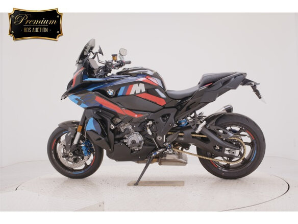 2024 BMW M 1000 XR, чёрный, 2600000 рублей - вид 1