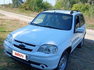 2010 Chevrolet Niva I Рестайлинг, белый, 500000 рублей, вид 2