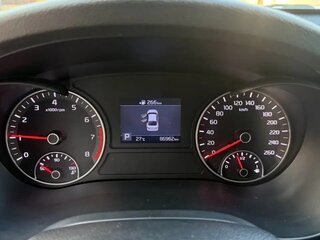 2019 Kia Optima IV Рестайлинг, белый, 1900000 рублей, вид 5