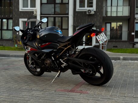 2022 BMW S 1000 RR, серый, 1600000 рублей, вид 4
