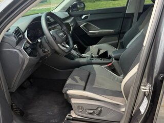 2023 Audi Q3 35 TFSI II (F3), серый, 2780000 рублей, вид 4