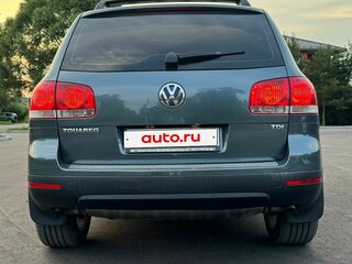 2006 Volkswagen Touareg I, серый, 1350000 рублей, вид 4
