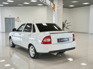 2016 Lada (ВАЗ) Priora I Рестайлинг, белый, 355000 рублей, вид 4