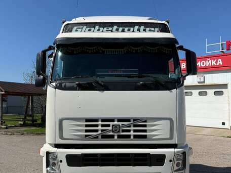 2005 Volvo FH, белый, 1990000 рублей, вид 2