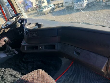 2022 IVECO-Hongyan 8x4 (CQ3406), красный, 1564680 рублей, вид 5