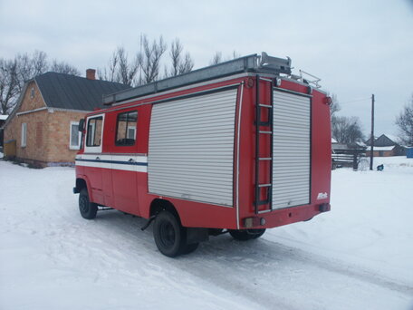 1973 Mercedes-Benz 408D, красный, 666820 рублей, вид 4
