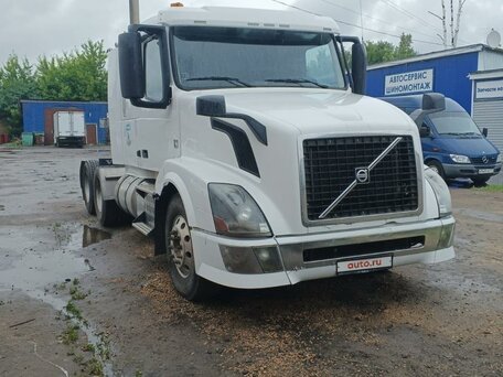 2011 Volvo VNL, белый, 6500000 рублей, вид 4