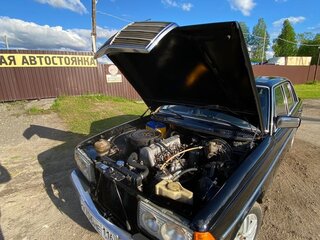 1982 Mercedes-Benz W123 240, бежевый, 890000 рублей, вид 3