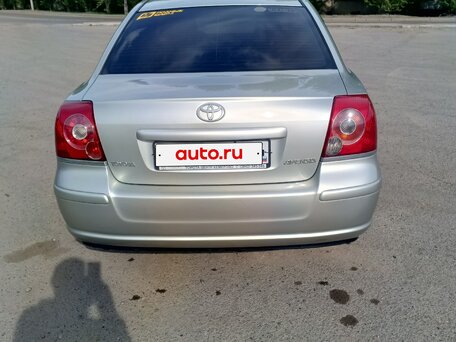 2008 Toyota Avensis II Рестайлинг, серебристый, 850000 рублей, вид 1