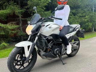 2017 Honda NC 750S, белый, 749000 рублей, вид 2