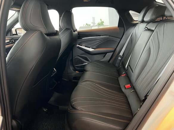 2026 Geely Preface I, белый - вид 7