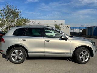 2011 Volkswagen Touareg II, серебристый, 2100000 рублей, вид 5