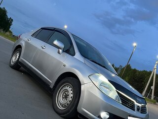 2006 Nissan Tiida Latio I, серый, 476000 рублей, вид 1