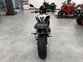 2024 Yamaha MT-09 (FZ-09), серый, 1421400 рублей - вид 3