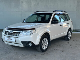 2012 Subaru Forester III Рестайлинг, белый, 1050000 рублей, вид 1