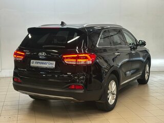 2017 Kia Sorento III Prime, чёрный, 2180000 рублей, вид 4