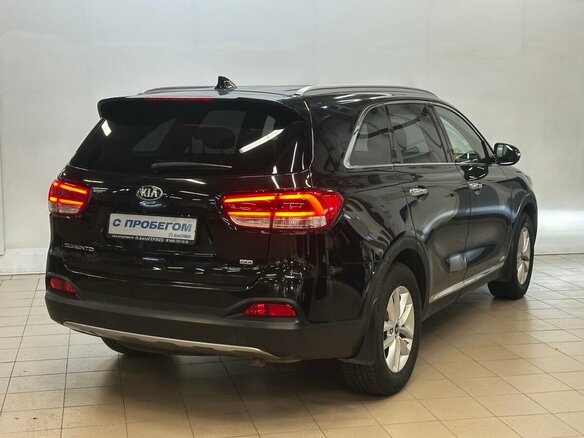 2017 Kia Sorento III Prime, чёрный, 2090000 рублей - вид 3