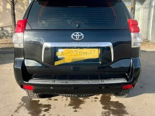 2010 Toyota Land Cruiser Prado 150 Series, чёрный, 3000000 рублей, вид 3