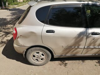 1998 Daihatsu Storia I (M100), серый, 235000 рублей, вид 3