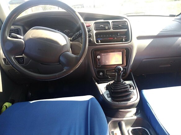 1999 Suzuki Grand Vitara I, чёрный - вид 4