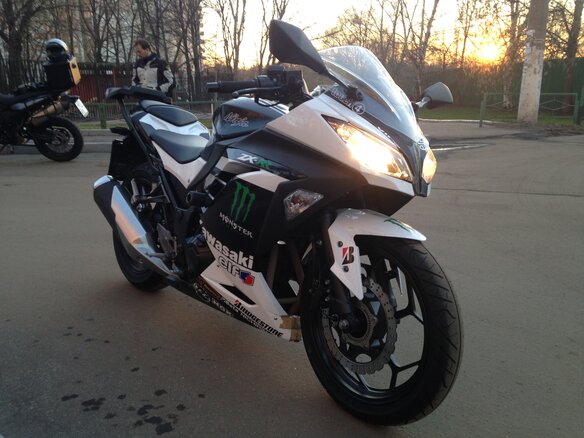 2013 Kawasaki Ninja 300, белый - вид 5