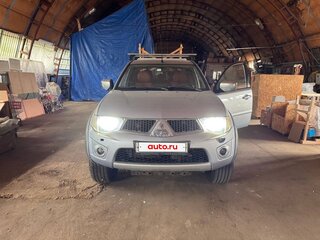2012 Mitsubishi L200 IV, серебристый, 1350000 рублей, вид 2