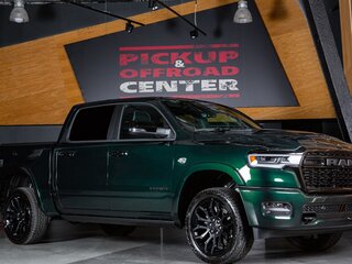 2026 Ram 1500 Crew Cab eTorque V Рестайлинг, зелёный, 12598000 рублей, вид 1