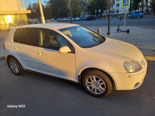 2008 Volkswagen Golf V, белый, 650000 рублей, вид 2