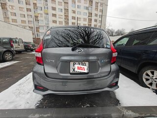 2018 Nissan Note e-Power II Рестайлинг, серый, 1450000 рублей, вид 4