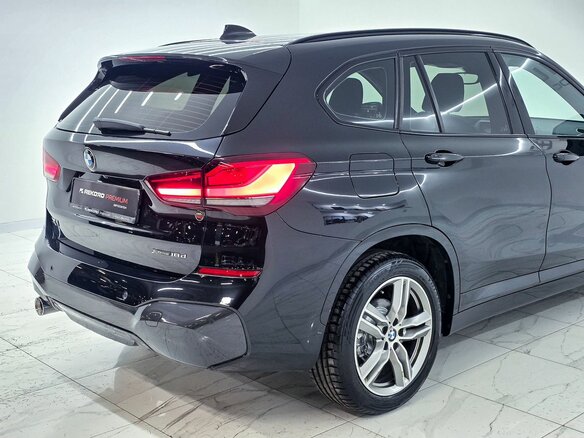 2019 BMW X1 18d xDrive II (F48) Рестайлинг, чёрный, 3130000 рублей - вид 5
