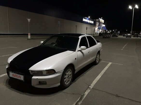 1996 Mitsubishi Galant VIII, белый