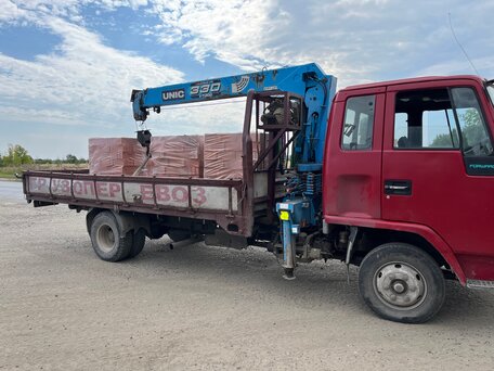 1993 Isuzu Forward (F-Series), красный, 1850000 рублей, вид 1