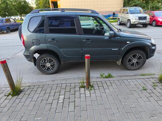 2011 Chevrolet Niva I Рестайлинг, серый, 390000 рублей, вид 2