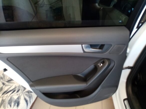 2013 Audi A4 IV (B8) Рестайлинг, белый, 1550000 рублей - вид 27