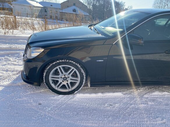 2011 Mercedes-Benz E-Класс 200 7G-Tronic IV (W212, S212, C207), чёрный, 1780000 рублей - вид 3