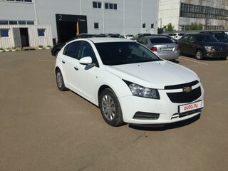 2012 Chevrolet Cruze I, белый, 900000 рублей, вид 3
