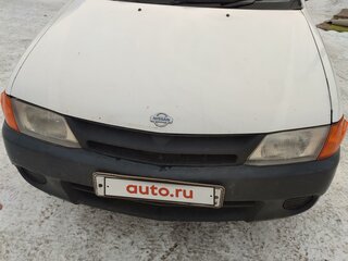 2000 Nissan AD II, белый, 390000 рублей, вид 2