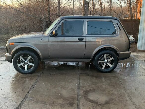 2011 Lada (ВАЗ) 2121 (4x4) I Рестайлинг, коричневый, 600000 рублей - вид 7