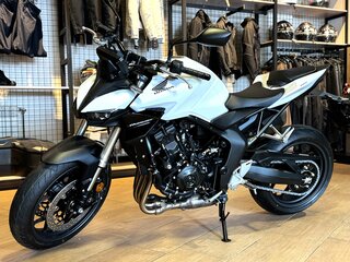 2026 Honda CB 1000 Hornet, белый, 1690000 рублей, вид 3