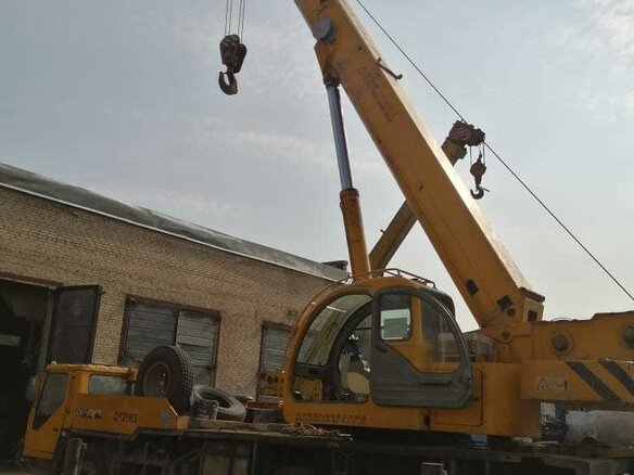 2008 XCMG XCT25L5, золотистый