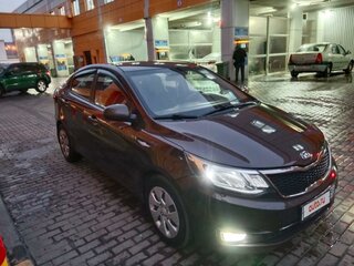 2016 Kia Rio III Рестайлинг, коричневый, 1000150 рублей, вид 3